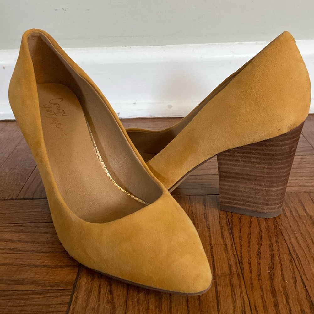 Crown Vintage Mustard Yellow Chunky Heels Gem